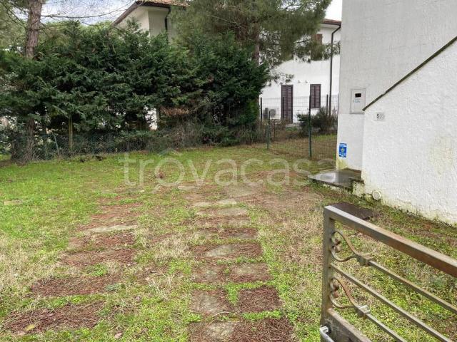 Villa Indipendente in affitto a Quartiere Le Valli, Comacchio