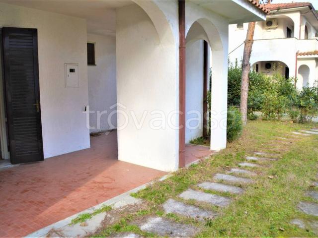 Villa Indipendente in affitto a Quartiere Le Valli, Comacchio