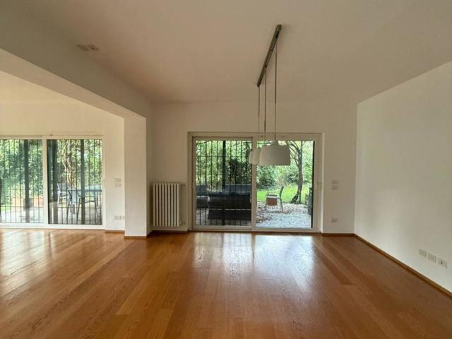Villa Indipendente in affitto a Quartiere 4, Firenze