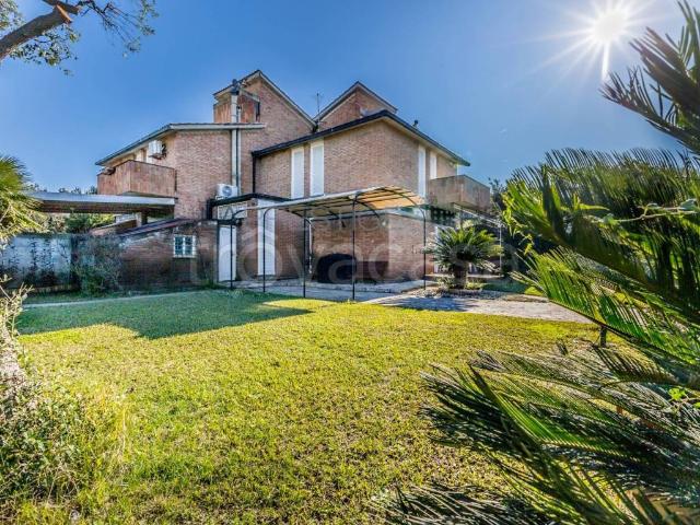 Villa Indipendente in affitto a Riccione, Reggio Emilia