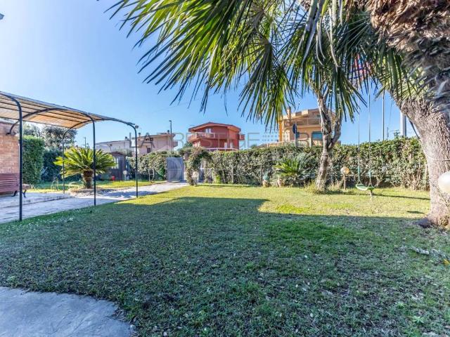 Villa Indipendente in affitto a Riccione, Reggio Emilia