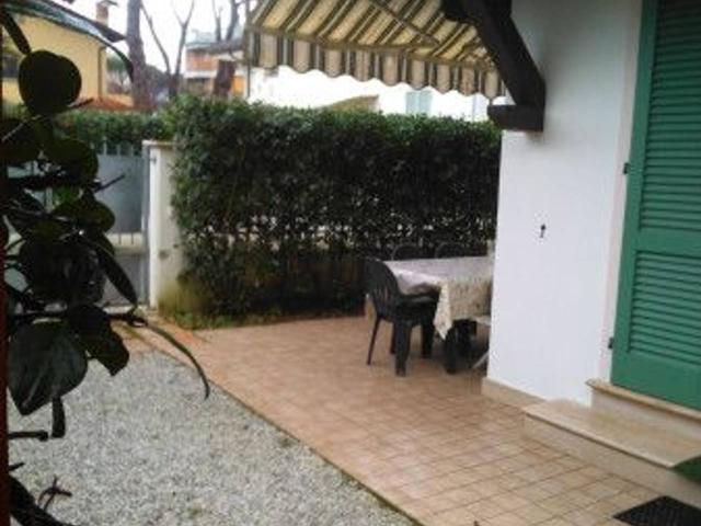 Villa Indipendente in affitto a Vittoria Apuana, Forte Dei Marmi