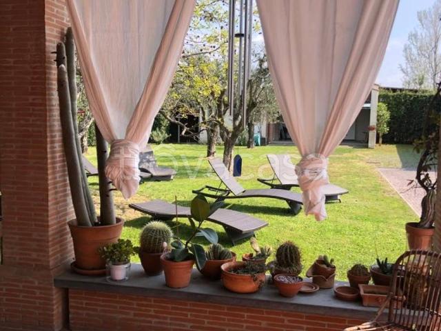 Villa Indipendente in affitto a Vaiana, Forte Dei Marmi