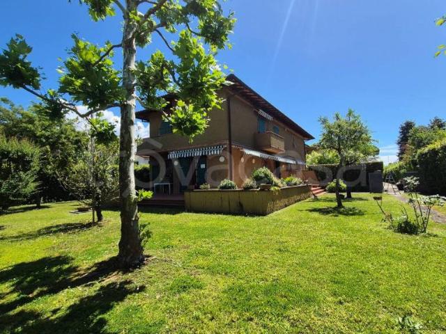 Villa Indipendente in affitto a Vittoria Apuana, Forte Dei Marmi