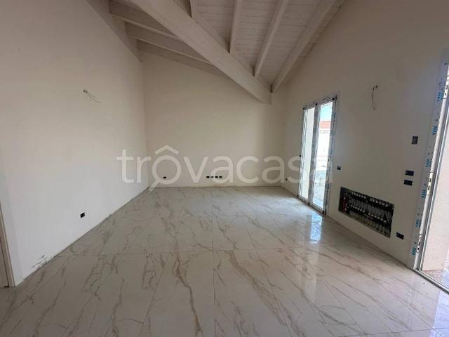 Villa Indipendente in affitto a Ghedi, Lombardia