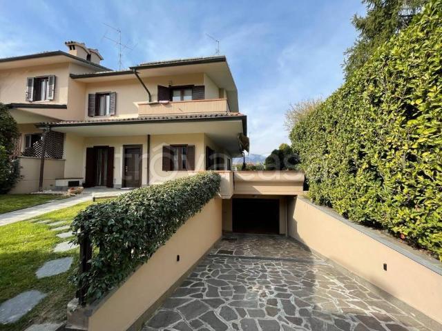Villa Indipendente in affitto a Montale Alto, Montale