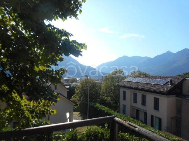 Villa Indipendente in affitto a Germanedo, Lecco