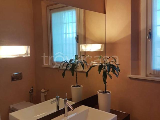 Villa Indipendente in affitto a San Faustino-Madonnina-Quattroville, Modena