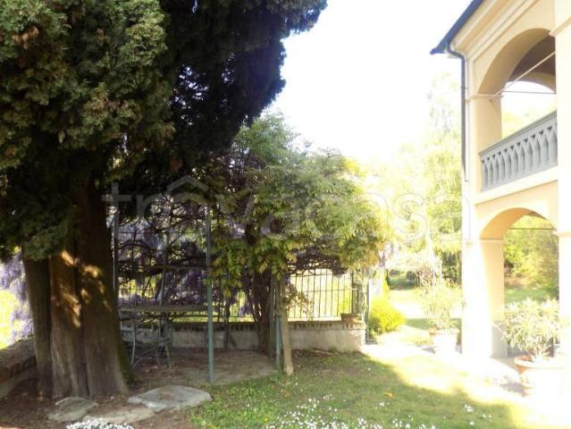 Villa Indipendente in affitto a Rocciamelone, Piemonte