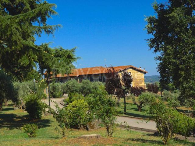 Villa Indipendente in affitto a Nepi, Lazio