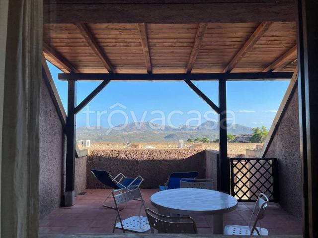 Villa Indipendente in affitto a San Pantaleo, Sardigna/Sardegna