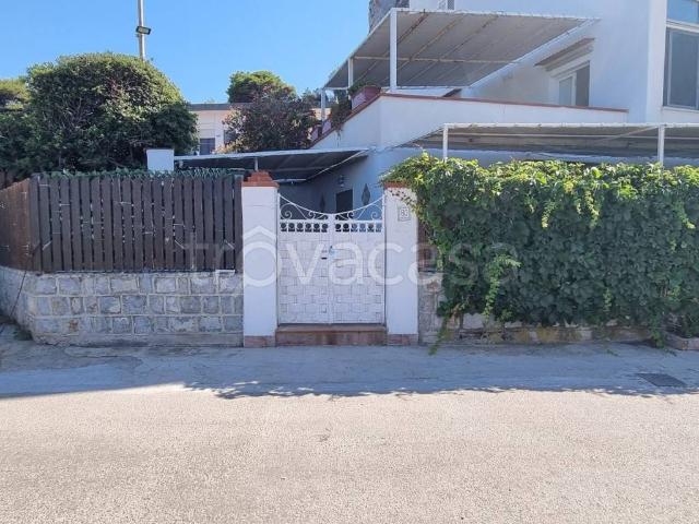 Villa Indipendente in affitto a Villa Pavone, Teramo