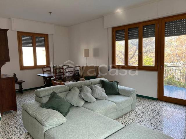 Villa Indipendente in affitto a Campello Sul Clitunno, Umbria