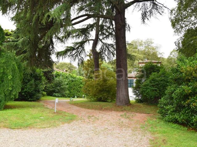 Villa Indipendente in affitto a Panocchia, Sorbolo