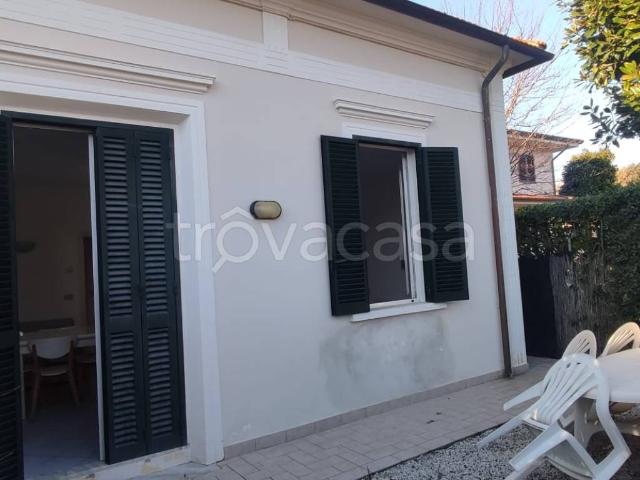 Villa Indipendente in affitto a Tonfano, Toscana