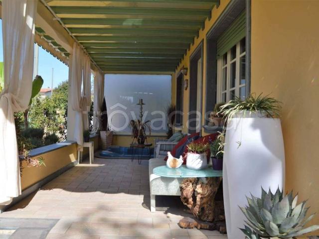 Villa Indipendente in affitto a Tonfano, Toscana