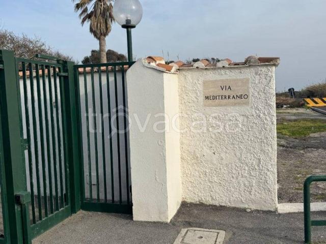 Villa Indipendente in affitto a Tognazzi, Roma Capitale
