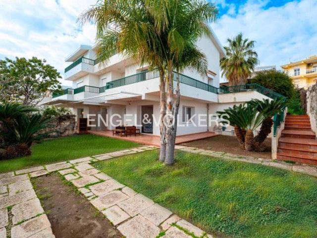 Villa Indipendente in affitto a Ragusa, Sicilia