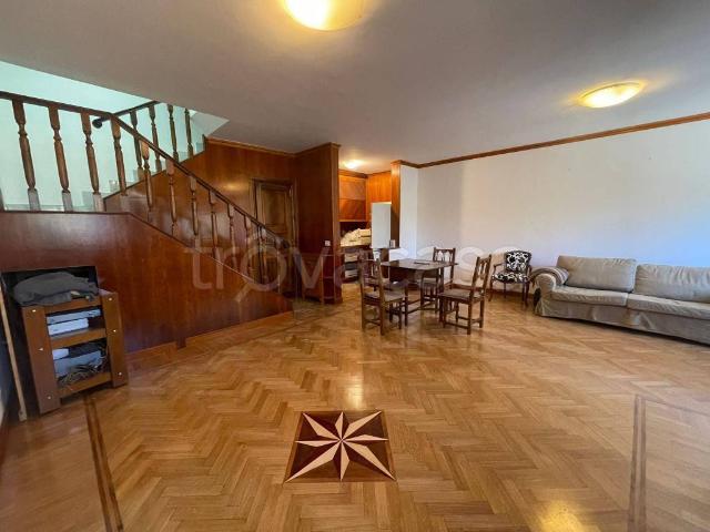Villa Indipendente in affitto a Stagni di Ostia, Roma Capitale