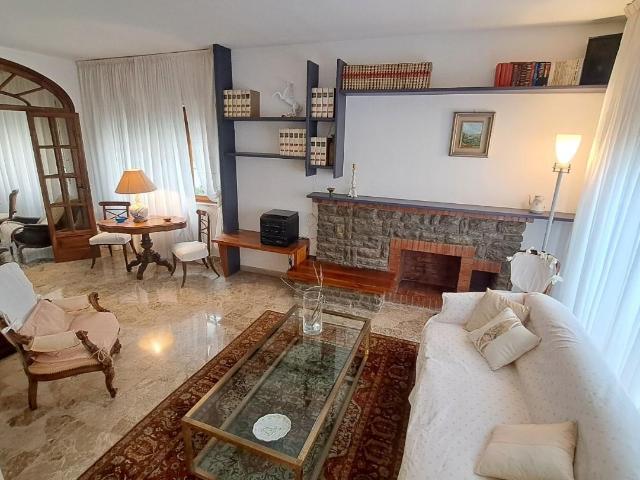 Villa Indipendente in affitto a Rosignano Marittimo, Toscana