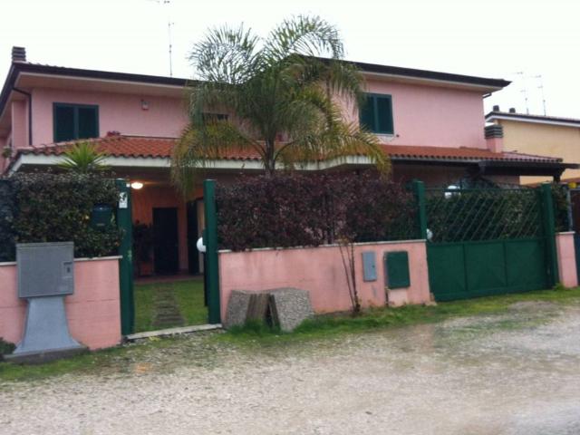 Villa Indipendente in affitto a Sabaudia, Lazio