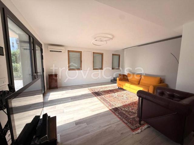 Villa Indipendente in affitto a Mestre-Carpenedo, Venezia