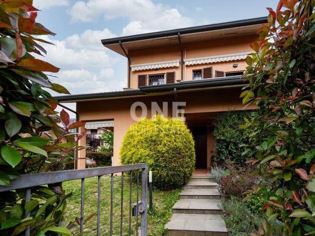 Villa Indipendente in affitto a Sant'Alessandro, Villasanta
