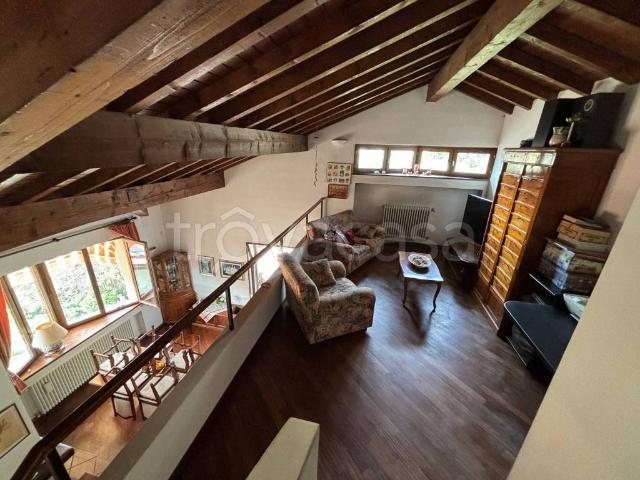 Villa Indipendente in affitto a Olzino, Cernobbio