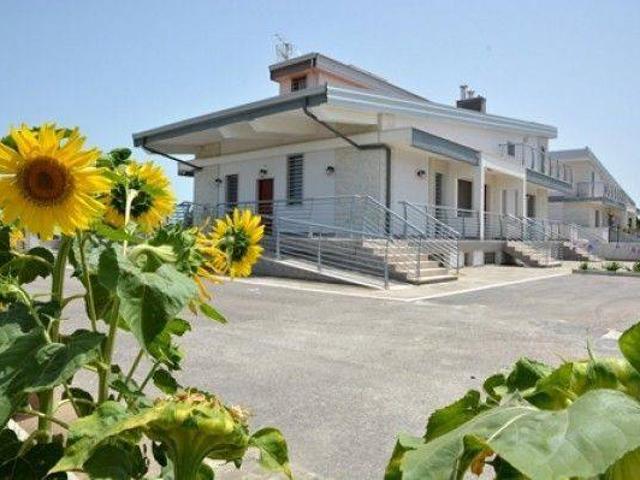 Villa Indipendente in affitto a Puglia, Foggia