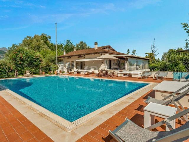 Villa Indipendente in affitto a Vaiana, Forte Dei Marmi