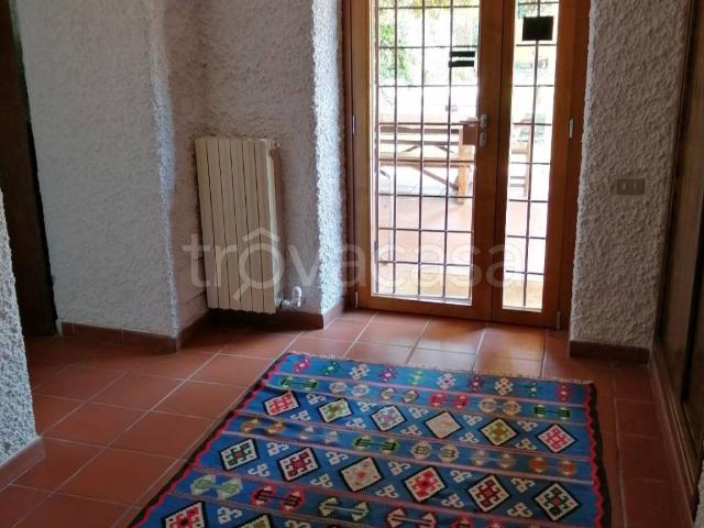 Villa Indipendente in affitto a Lazise, Veneto