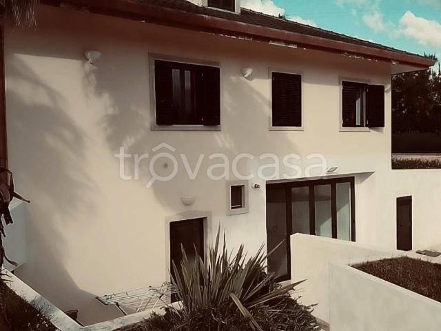 Villa Indipendente in affitto a Selva, Puglia