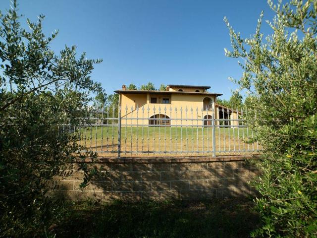 Villa Indipendente in affitto a Montopoli In Val D'arno, Toscana