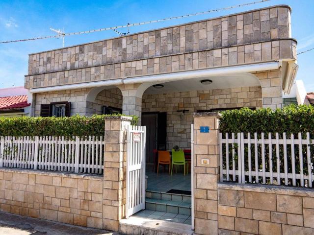 Villa Indipendente in affitto a Rosa Marina di Ostuni, Puglia