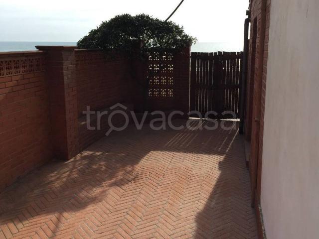 Villa Indipendente in affitto a Torvajanica, Roma Capitale