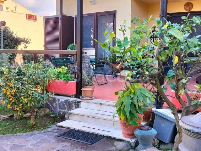 Villa Indipendente in affitto a Municipio Roma X, Roma Capitale