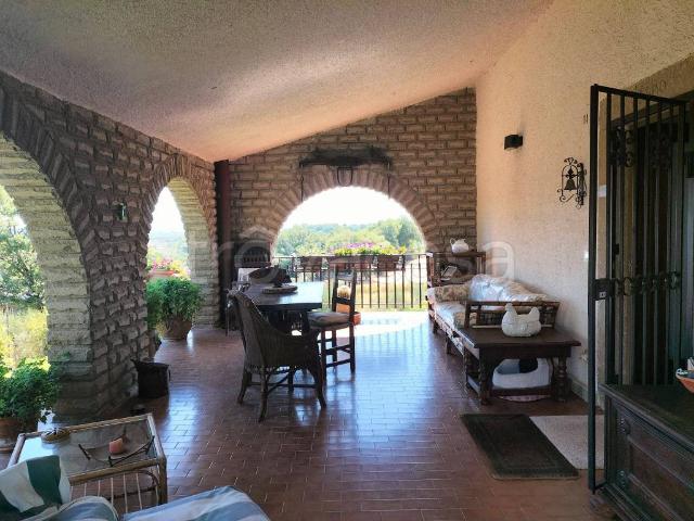 Villa Indipendente in affitto a Soriano Nel Cimino, Lazio