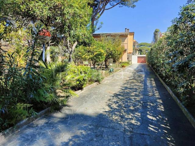 Villa Indipendente in affitto a Lido di Enea, Roma Capitale