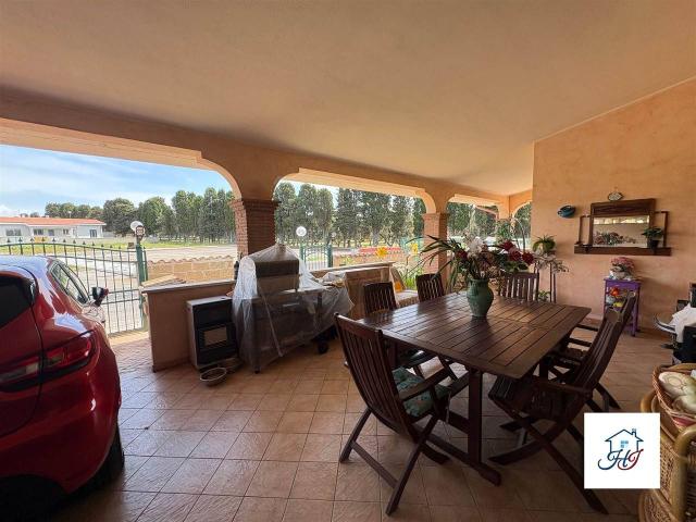 Villa Indipendente in vendita a Piscinari, Roma Capitale