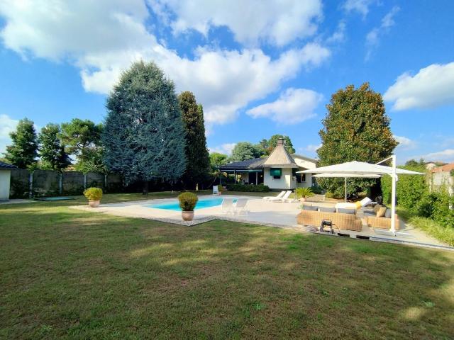 Villa Indipendente in vendita a Arluno, Lombardia