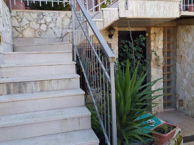 Villa Indipendente in vendita a Avellino, Campania