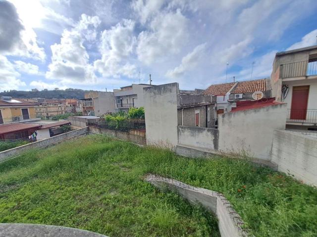 Villa Indipendente in vendita a San Paolo, Barcellona Pozzo Di Gotto
