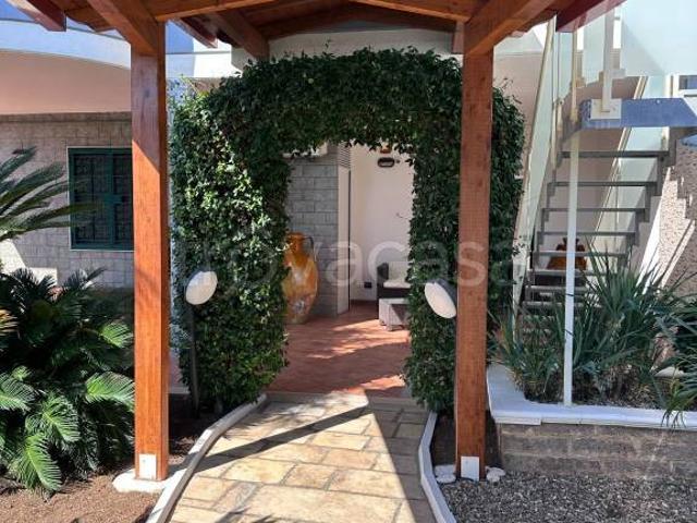 Villa Indipendente in vendita a Palese, Bari