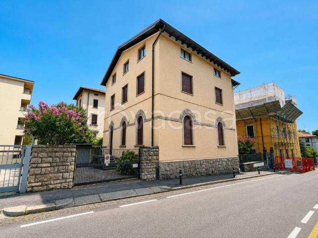 Villa Indipendente in vendita a Città Alta, Bergamo