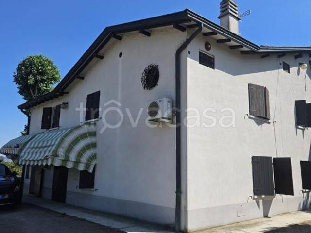 Villa Indipendente in vendita a Val d’Enza, Re