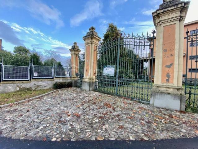 Villa Indipendente in vendita a Monte Donato, Bologna