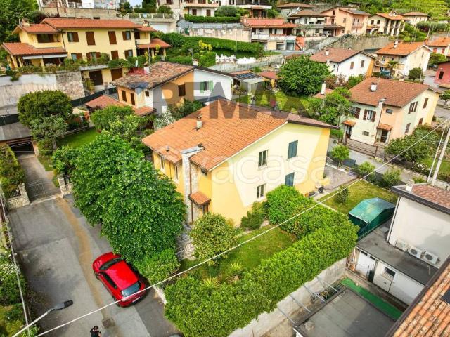 Villa Indipendente in vendita a Villaggio Marcolini, Botticino