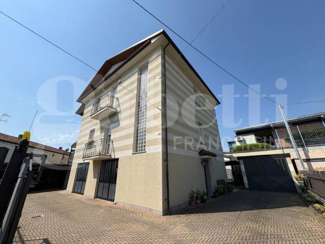 Villa Indipendente in vendita a Veneria, Piemonte