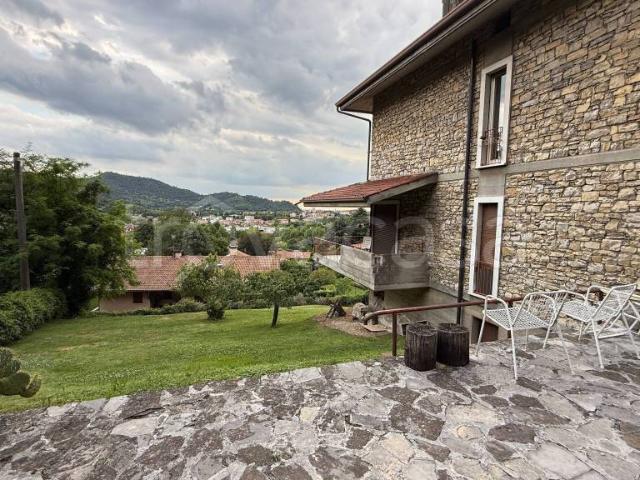 Villa Indipendente in vendita a Zona Nord, Brescia