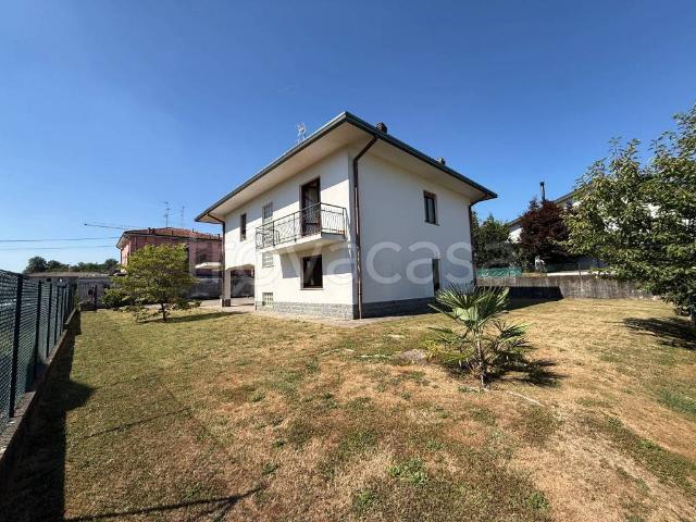 Villa Indipendente in vendita a Caslino al Piano, Cadorago
